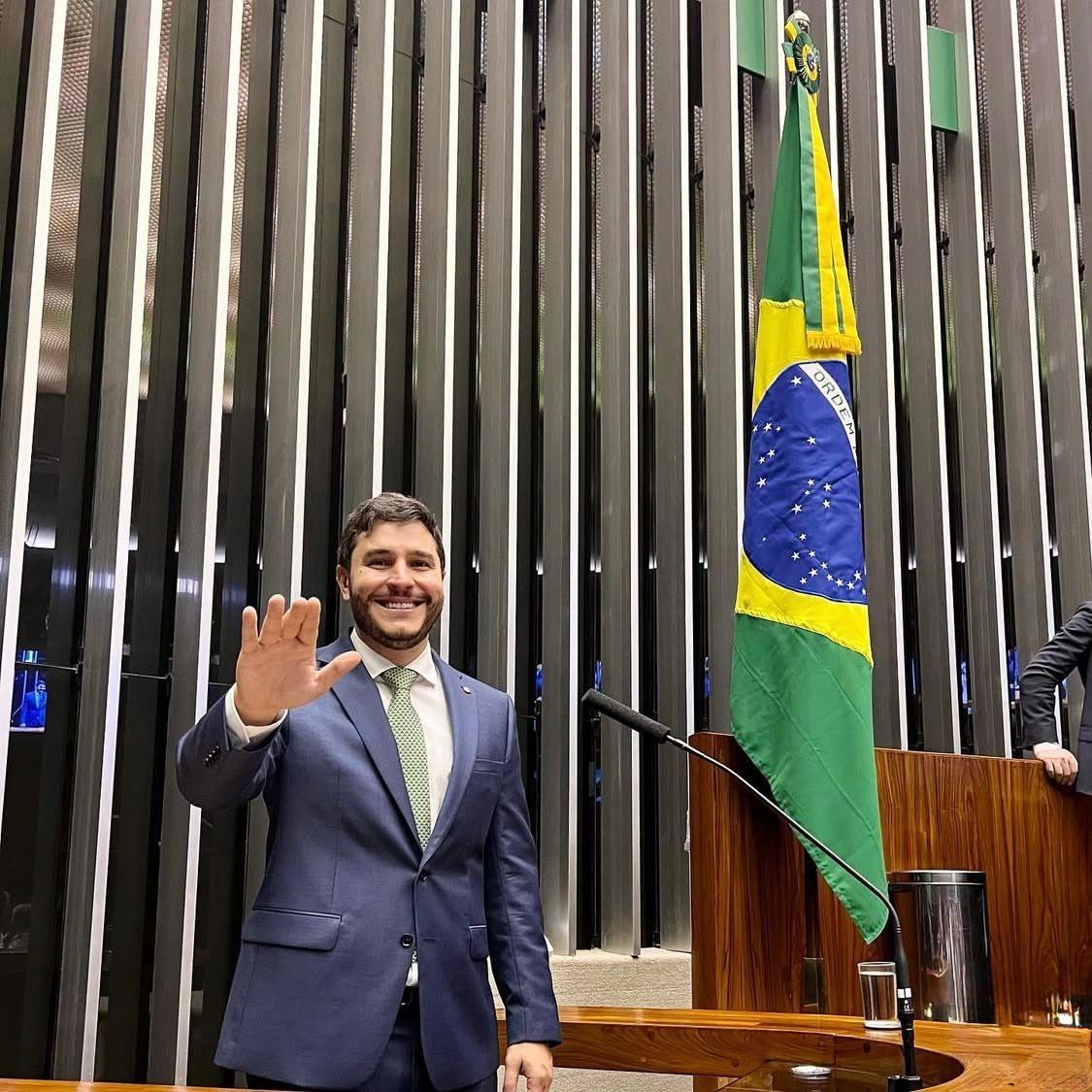 URGENTE: JUSTIÇA SUSPENDE PEDÁGIO DA BR-364 APÓS AÇÃO LIDERADA POR MAURÍCIO CARVALHO.