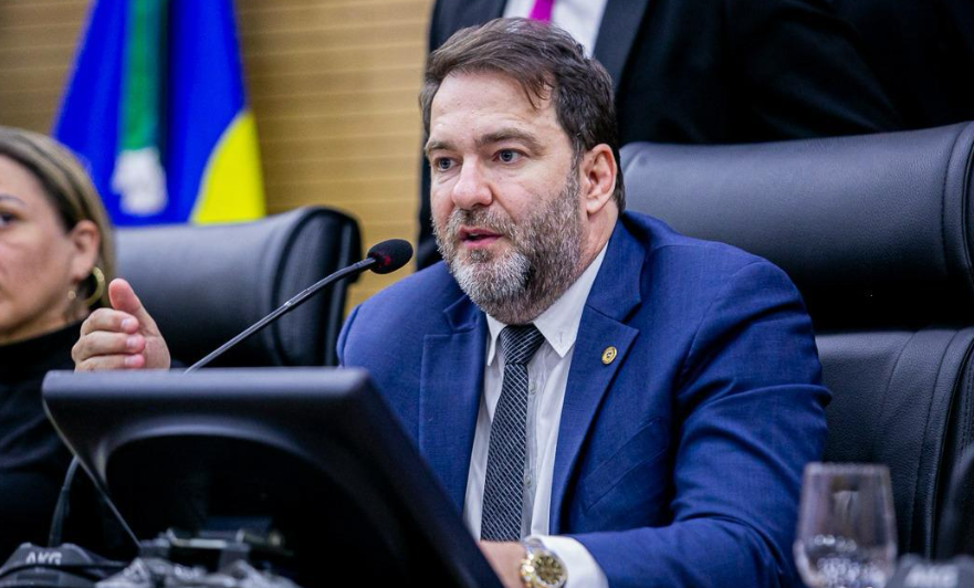 Deputado Alex Redano solicita operação tapa buracos na RO-460 entre a BR-421 e Buritis