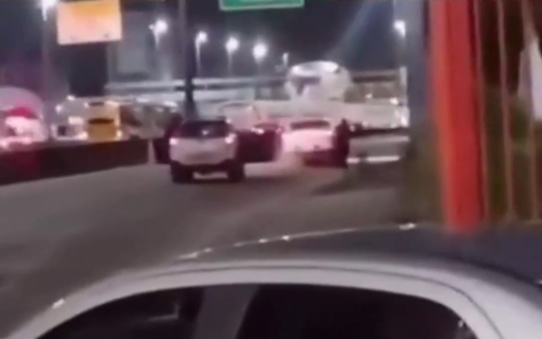 Vídeos revelam PMs atirando contra o carro do secretário assassinado no RJ