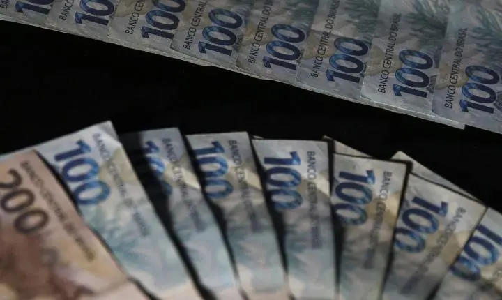 Orçamento de 2027 reserva R$ 44,8 bilhões para emendas impositivas