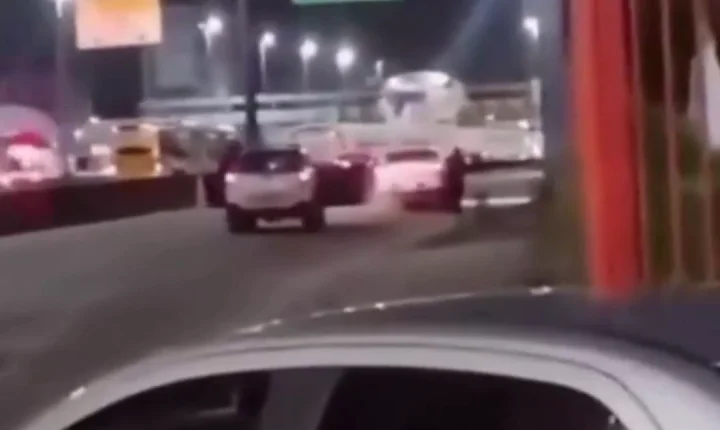 Vídeos revelam PMs atirando contra o carro do secretário assassinado no RJ